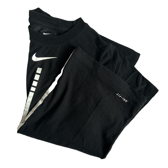3 For 25 | Black Nike Tee short sleeved Dri fit - Picture 2 of 8